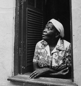 Nascida em Valença, há 120 anos, Clementina de Jesus é arte e raiz para todo o Vale do Café; leia a reportagem no nosso blog | Foto: Arquivo/Agência O Globo/20-11-1975